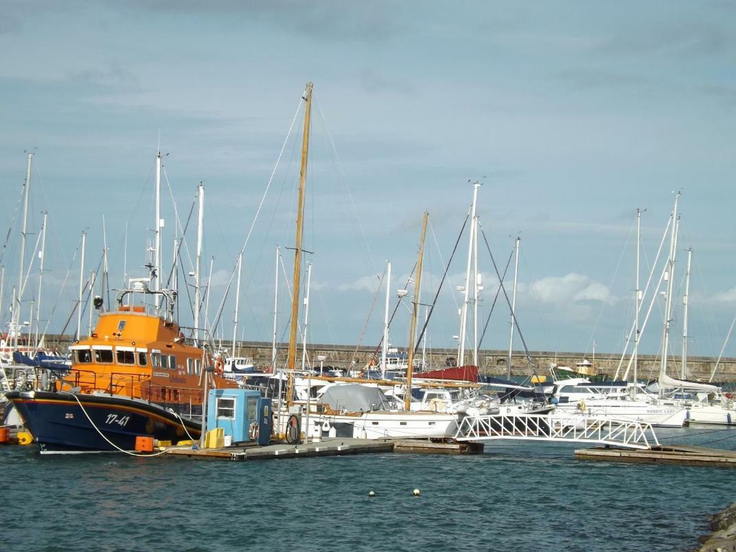 Ynys Lawd, Holyhead Marina Apartment Exterior photo